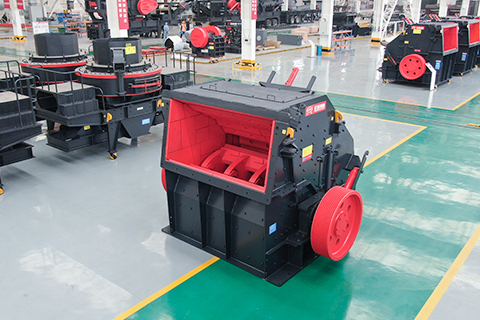 CI反击式破碎机实拍图